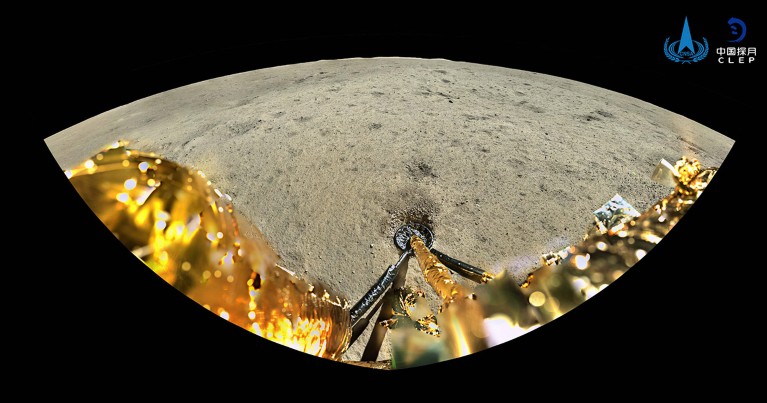 Módulo de retorno Chang’e con muestras lunares